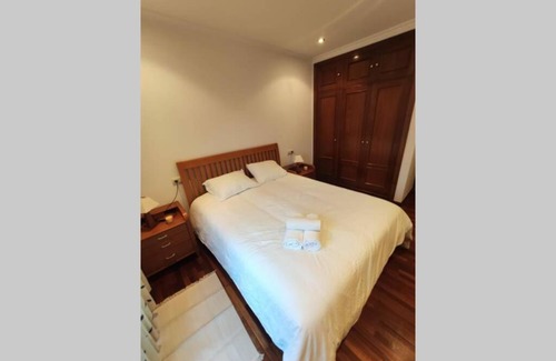 Baiona Apartment | Piso Céntrico con Terraza y Garaje Para Tu Familia