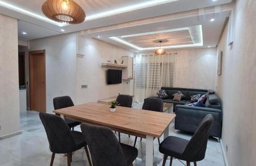 Hay Al Matar Apartment | piso diseño