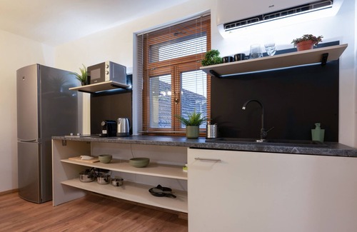 Koszeg Apartment | Pistachio 2+2/Central /Airconditioner/Family Friendly/Comfortable bed/FastWIFI