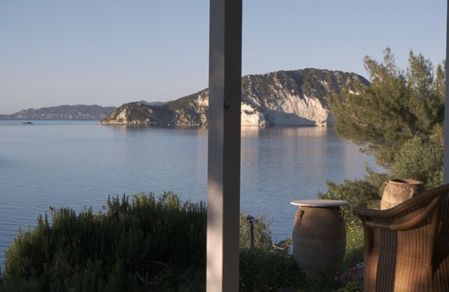 Kerion Cottage | Pitsimenti- that seaside cottage by Marathonisi islet