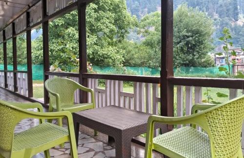 Laripora House | PK cottage