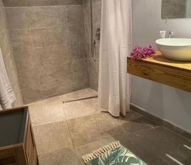 Piscadera House | Place2cu