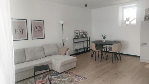 Gloggnitz Apartment | Place2stay Gloggnitz2