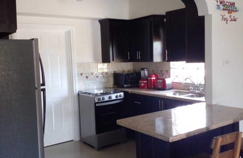 Mammee Bay House | PLAN YOUR GETAWAY UNDER THE SUN n Dazzle Key Suite