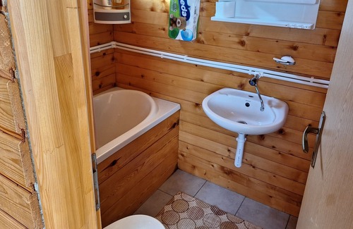 Mojkovac Cottage | Planinske drvene kolibe,blizu nacionalnog parka Biogradska Gora i rijeke Tare.
