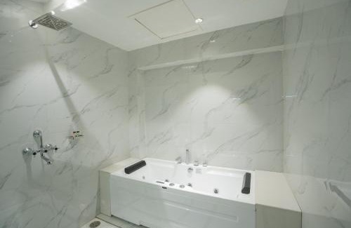 Darjeeling Hotel | Planter's Heritage By Cilantro Collection - A Unit of Jigden Hotel and Resort