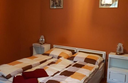 Kiskunfelegyhaza Apartment | PLATÁN APARTMAN