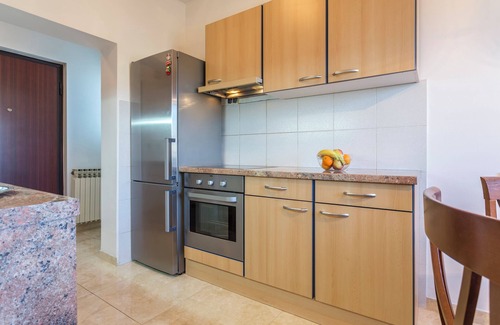 Solin Apartment | Plautila Suite - aqua haven with pool, sauna & BBQ