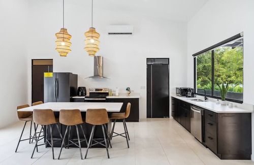 Playa Grande Villa | Playa Grande Oasis | Walk to the Beach | Sleeps 10