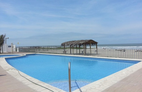 El Arenal Villa | Playas Ecuador - Enjoy in beautiful house at the foot of the sea!