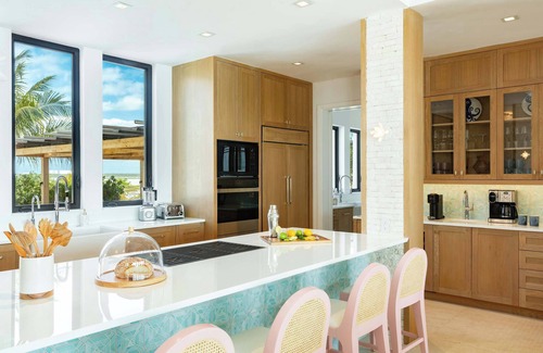 Venetian Road Settlement Villa | Please Inquire Before Booking – Luxury Villa