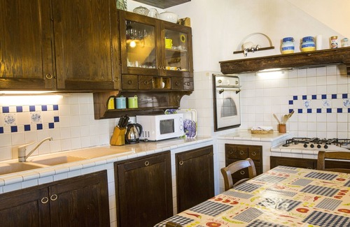 Poggiarello House | Pleasant characteristic hayloft that has been renovated into holiday apartment in a part of the Chianti that is ideal for visiting the most important towns.