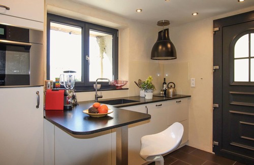 Eyzahut House | Pleasure, beautiful nature and comfort describe your vacation in Eyzahut.