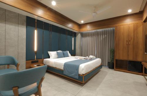 Ellis Bridge Hotel | Plenteous Inn