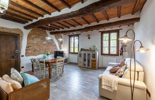 Monteroni d'Arbia Apartment | Pociano 1863 - Country House with Stunning view of Siena