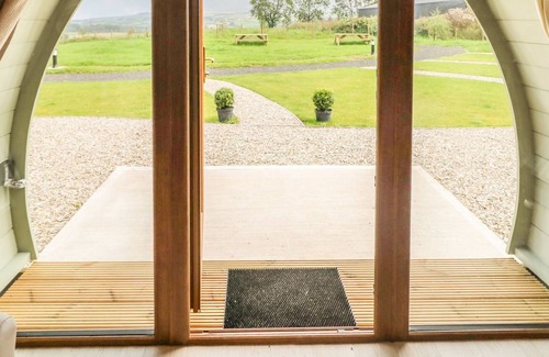 Armoy Cottage | POD 5, romantic, with a garden in Ballycastle