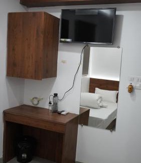 Bistupur Hotel | POD N BEYOND SMART HOTEL @BISTUPUR