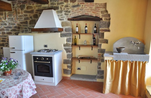 Casorbica-Salcotto House | Podere Casorbica with free parking, large garden, private pool.