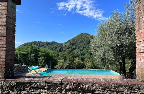 Pescaglia Cottage | Podere il Giardino - Rustico degli Ulivi - Traditional cottage with pool, garden