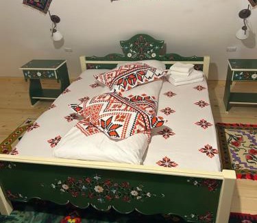 Neagra Sarului House | Poiana cu Sinziene