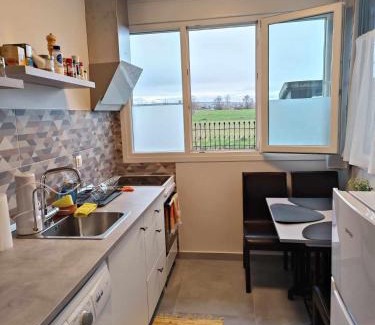 Ptolemaida Apartment | Polys Apartment and Paraskevi studio with view