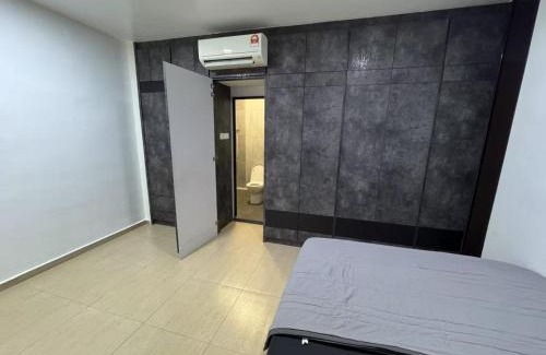 Pontian Apartment | Pontian C Balcony