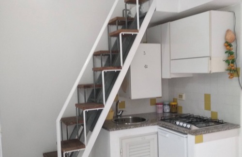 Le Forna Apartment | Ponzacasevacations Belvedere yellow