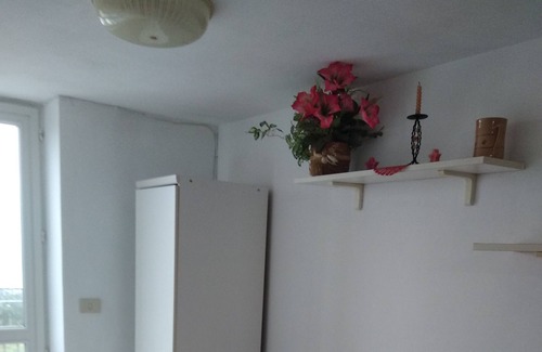 Le Forna Apartment | Ponzacasevacations Belvedere yellow