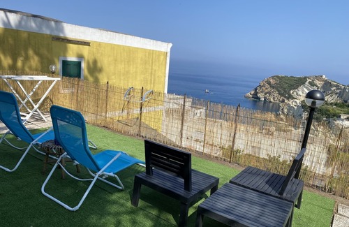 Le Forna Apartment | Ponzamania Limoncello Apartment