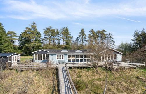 Bording House | Pool House With Space For Relaxation