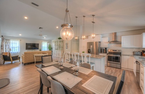Naples Park House | Pool/Spa Home biking distance to the beach!