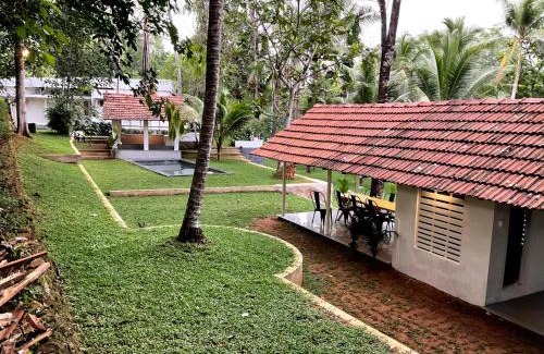 Pala Villa | Pool Villa - The Humming Trees, Pala