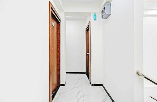 Amarnath Hotel | POP 84053J Cabana Townhouse