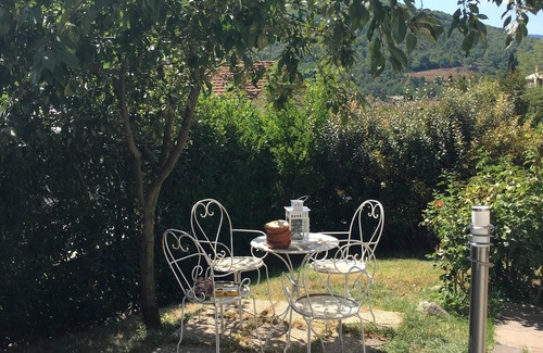 Chiusi della Verna Apartment | POP-ART STYLE APARTMENT WITH RELAXATION AREA AND SPA