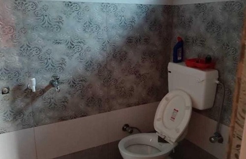 Jammu Apartment | POP HOME 92568 Deep Homestay