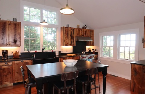 Kittery Point House | Pop's Cottage at Seapoint Beach