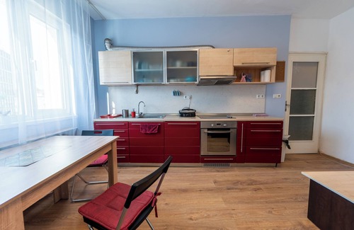 rayon Sredets Apartment | Popa's Coziest 3-Bedroom Residence