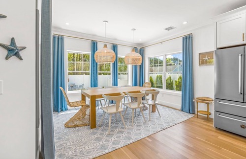 Popponesset House | Popponesset-3-bedrooms, 3.5 baths, sleeps 6, A/C, Pool, Firepit,