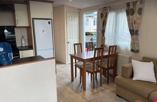 Hamworthy House | Poppy, dog-friendly caravan with panoramic sea views on Rockley Park Poole wi-fi