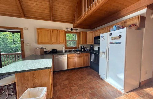 Alpine Lake Apartment | Porch Paradise: Lake Access, Pet-Friendly, and Ultimate Family Fun – Sleeps 13!