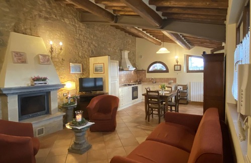 Siena House | Porcilaia tiny countryside property, shared pool, ideal base to discover Tuscany