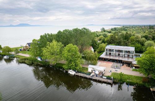 Balatonmariafurdo Bed & Breakfast | Port étterem&panzió