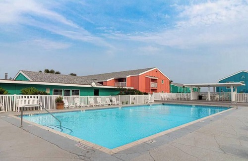 Port Aransas Condo | Port Aransas Vacation Rental 2-bedroom condo