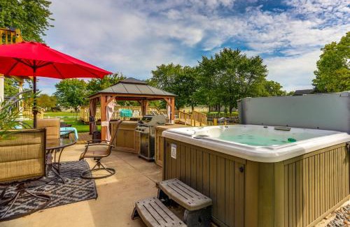 Port Clinton House | Port Clinton Home with Private Dock and Gazebo!