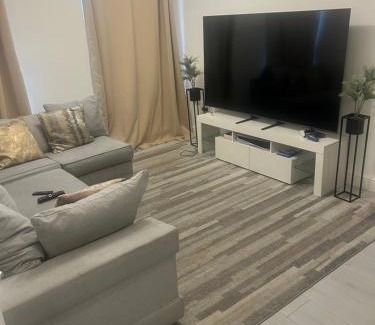 Greenhithe Apartment | Portland place