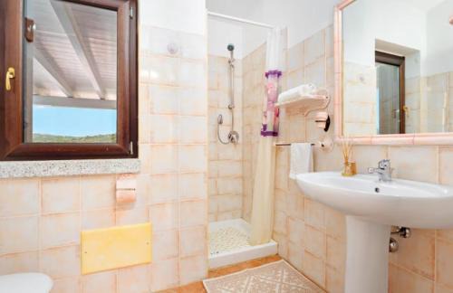 Vaccileddi Apartment | Porto Taverna, Terrazza Privata con Vista Mare