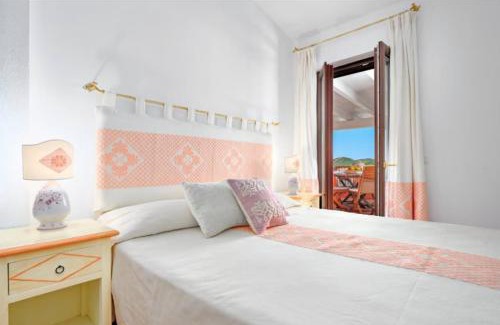 Vaccileddi Apartment | Porto Taverna, Terrazza Privata con Vista Mare