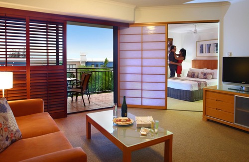 Dicky Beach Hotel | Portobello By The Sea