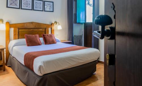 Cercedilla House | Posada Peña Pintada by Vivere Stays