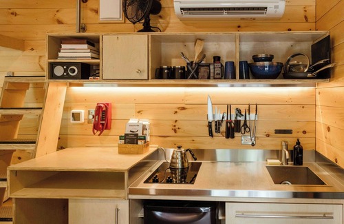 Glenwood Cabin | Postcard Cabins Mount Adams, Outdoor Collection by Marriott Bonvoy